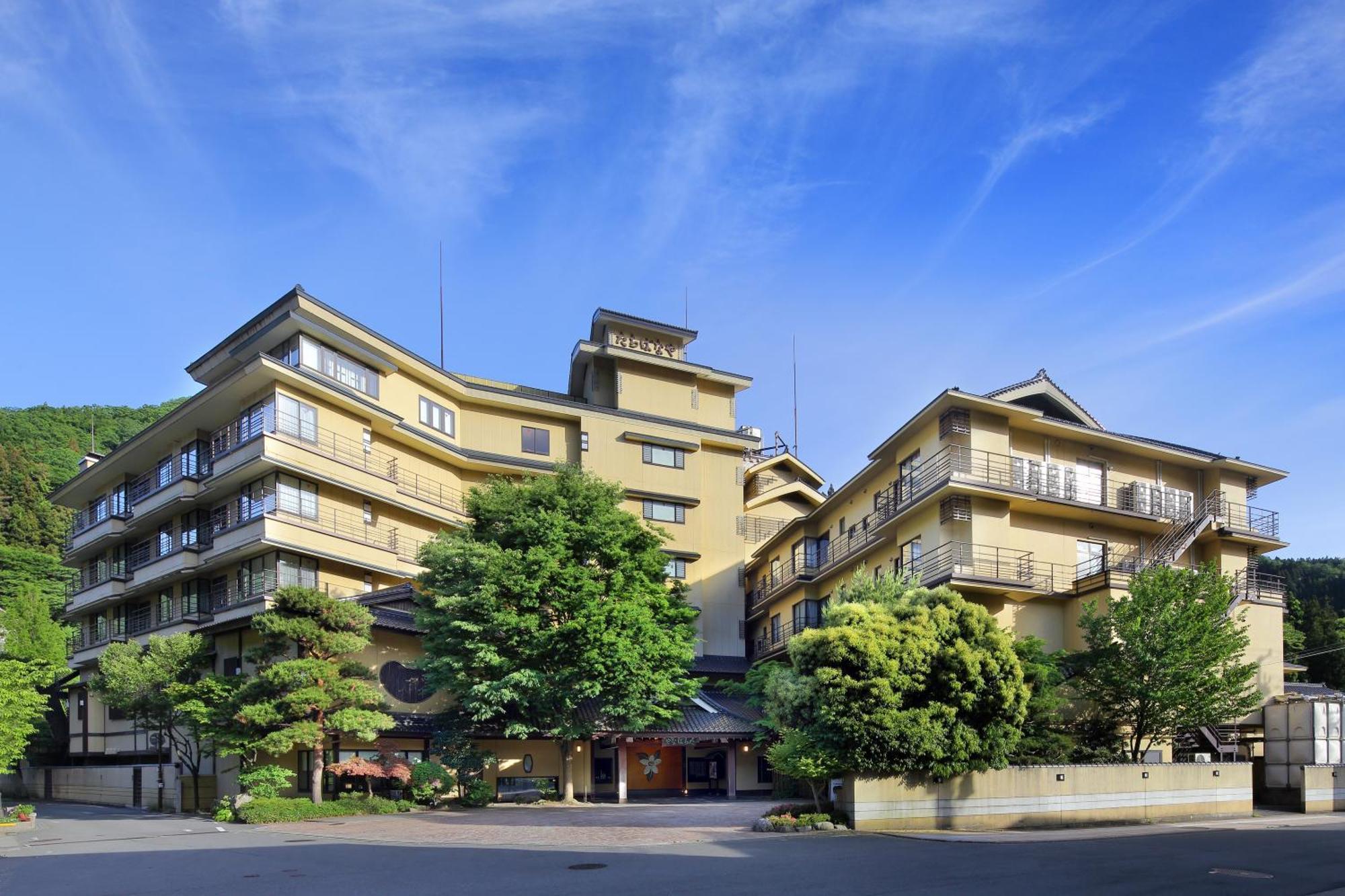 Tachibanaya Hotel Tsuruoka Bagian luar foto